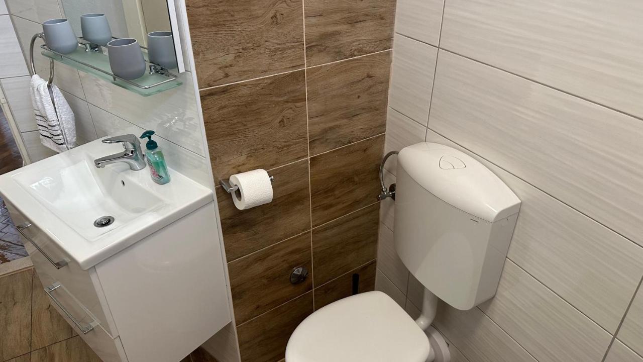 Split Apartments Trpimira Street Ngoại thất bức ảnh